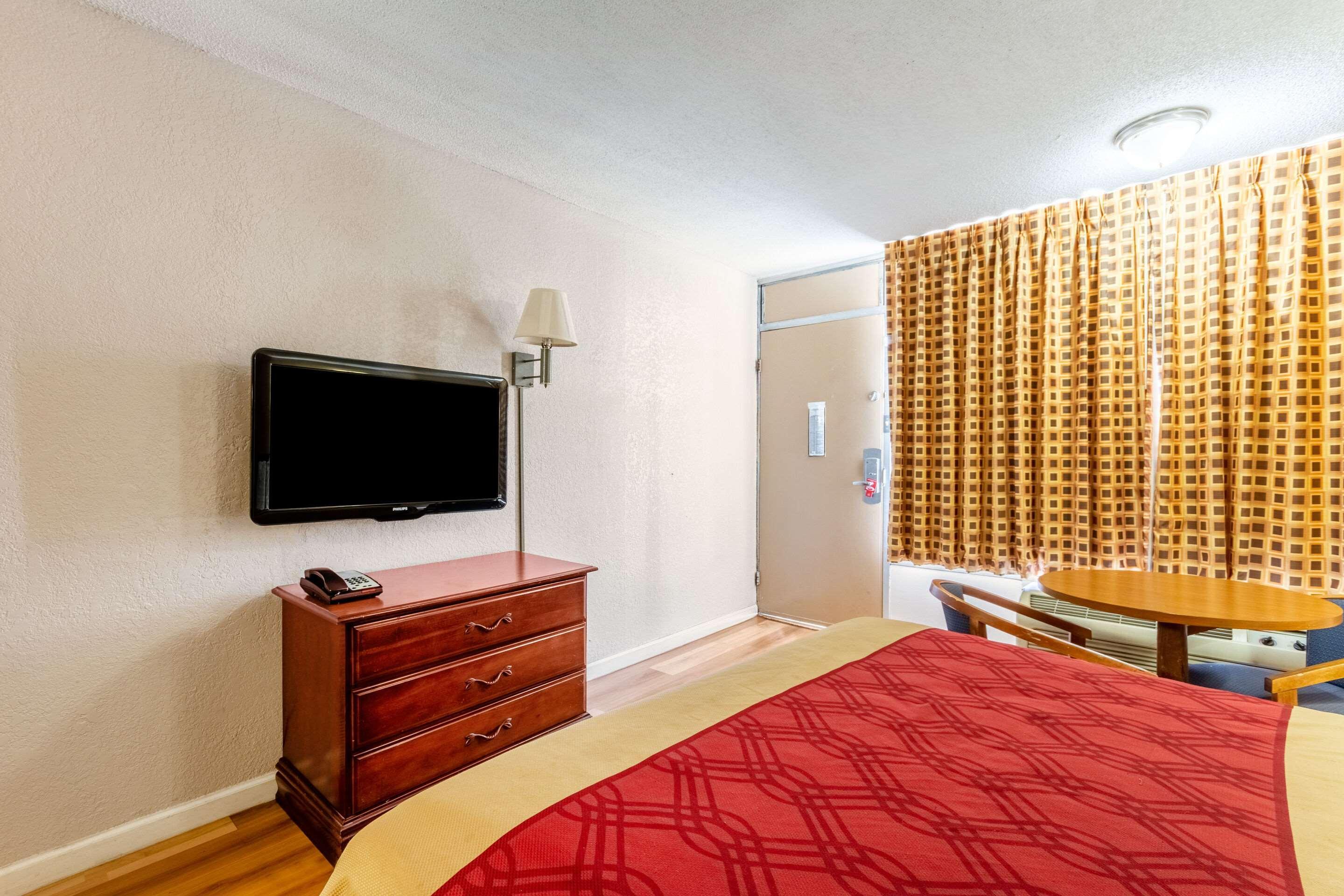 Econo Lodge Inn & Suites Near Bricktown Oklahoma City Buitenkant foto