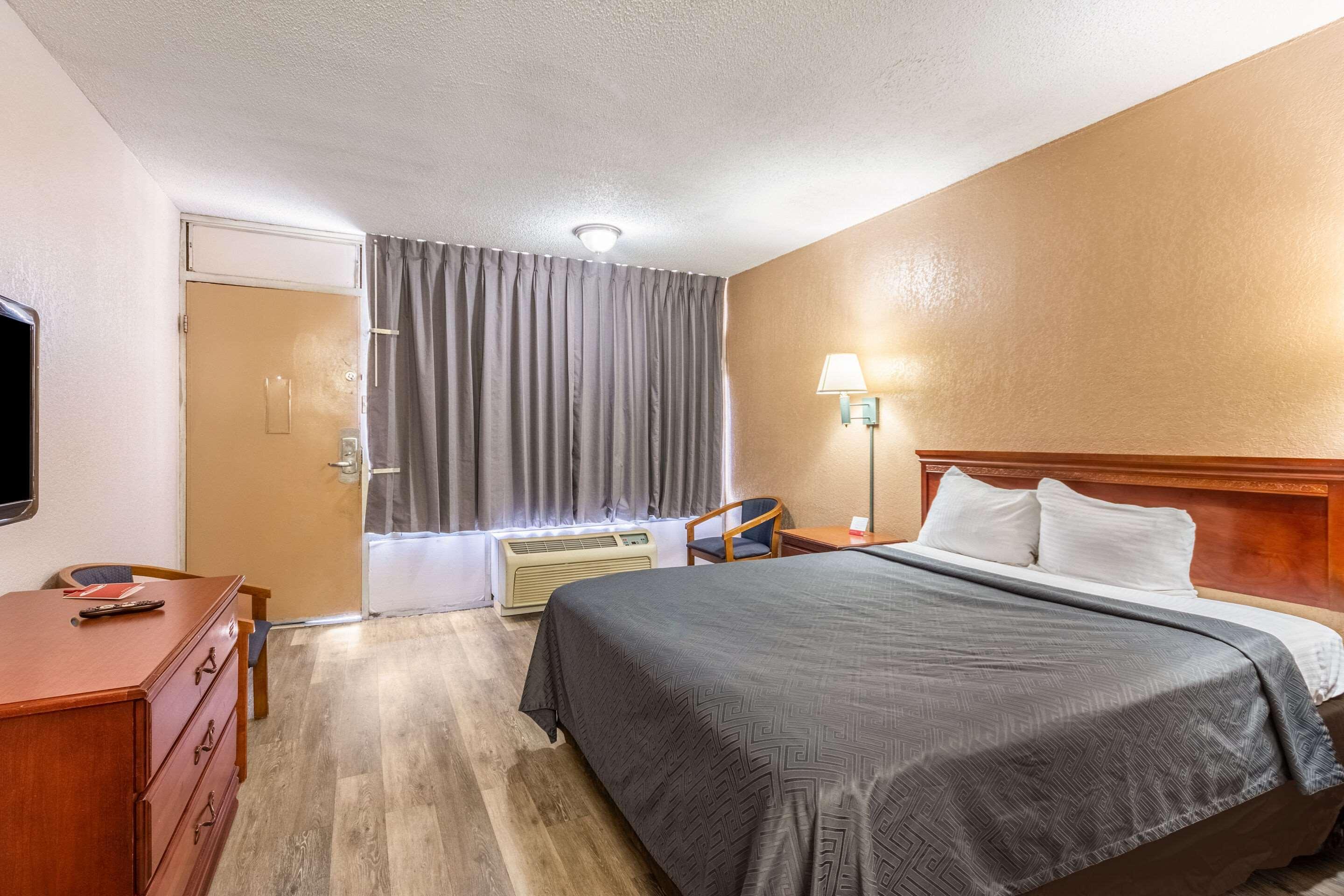 Econo Lodge Inn & Suites Near Bricktown Oklahoma City Buitenkant foto