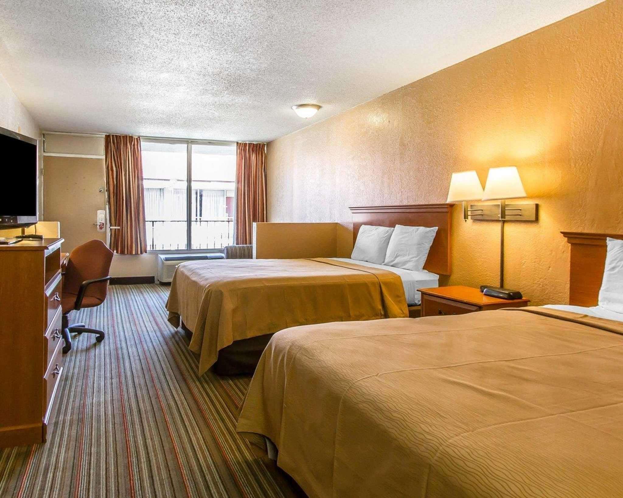 Econo Lodge Inn & Suites Near Bricktown Oklahoma City Buitenkant foto