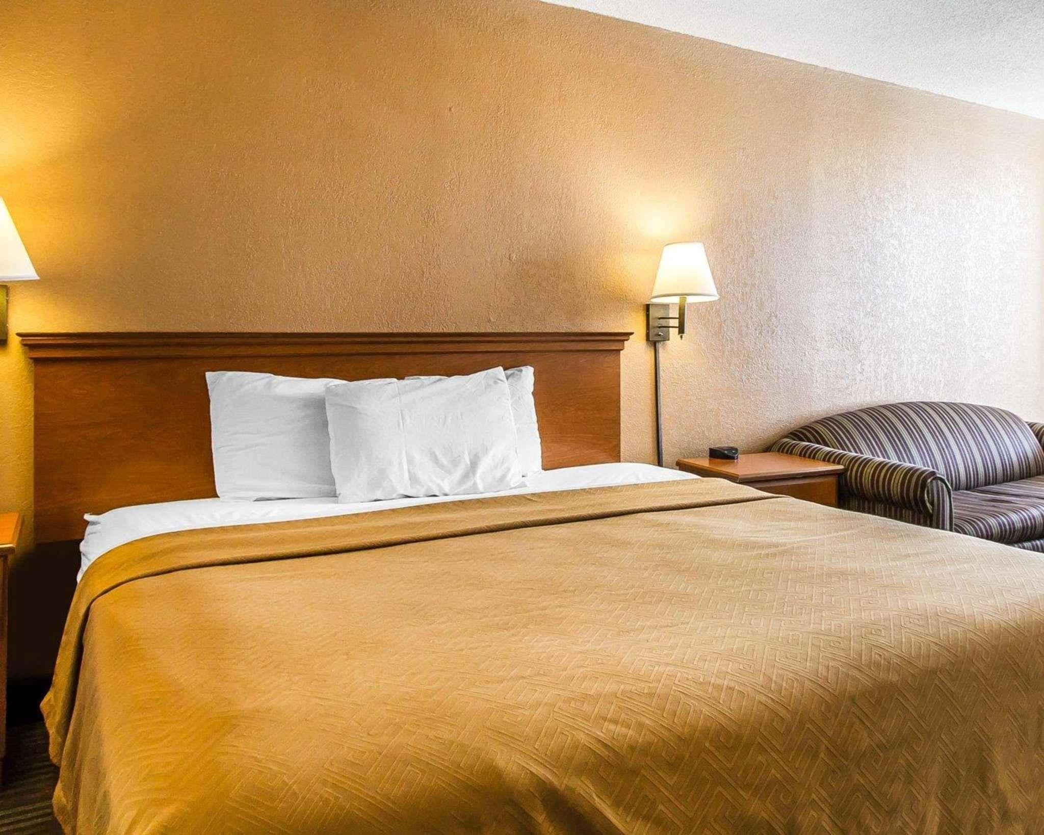 Econo Lodge Inn & Suites Near Bricktown Oklahoma City Buitenkant foto