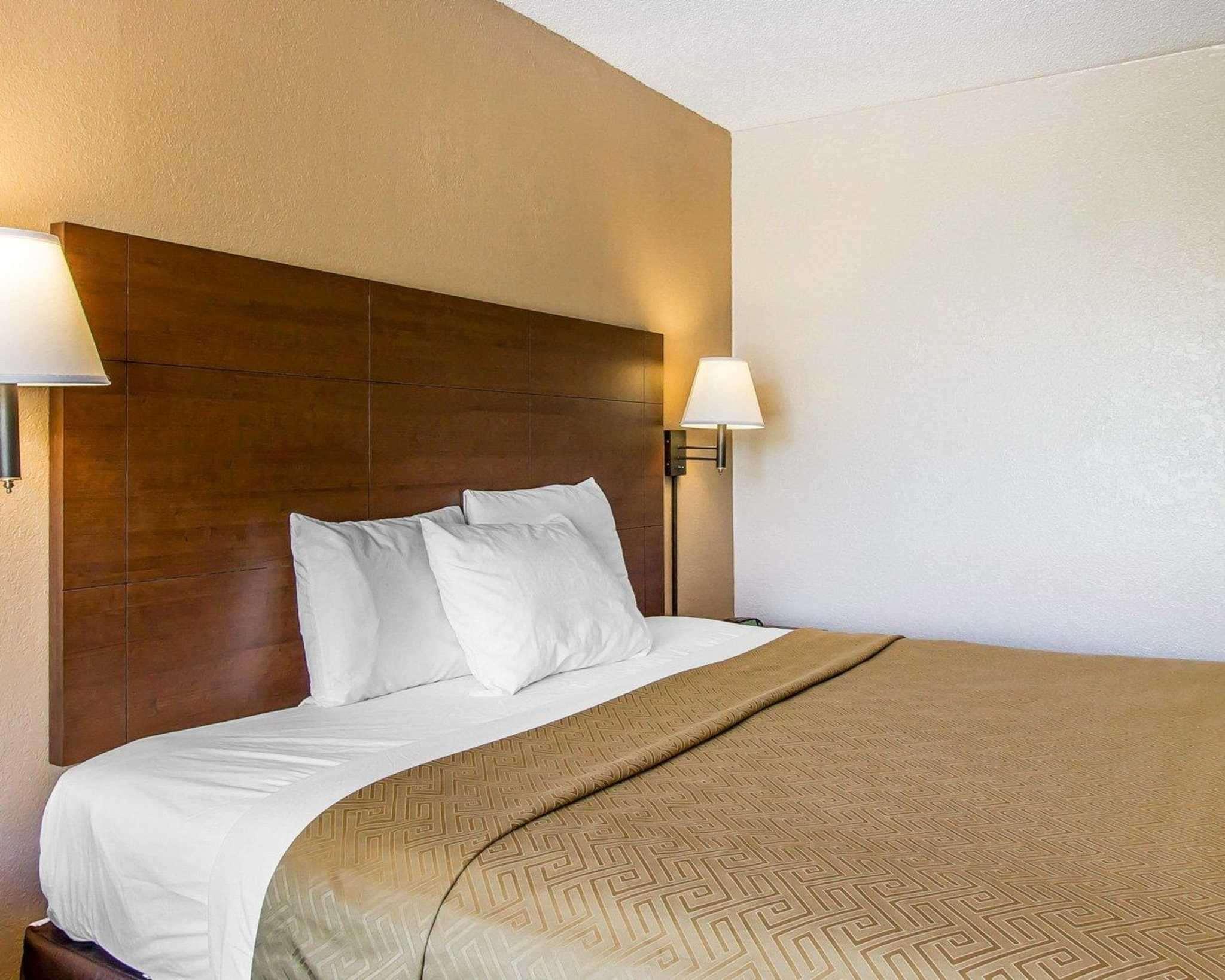 Econo Lodge Inn & Suites Near Bricktown Oklahoma City Buitenkant foto
