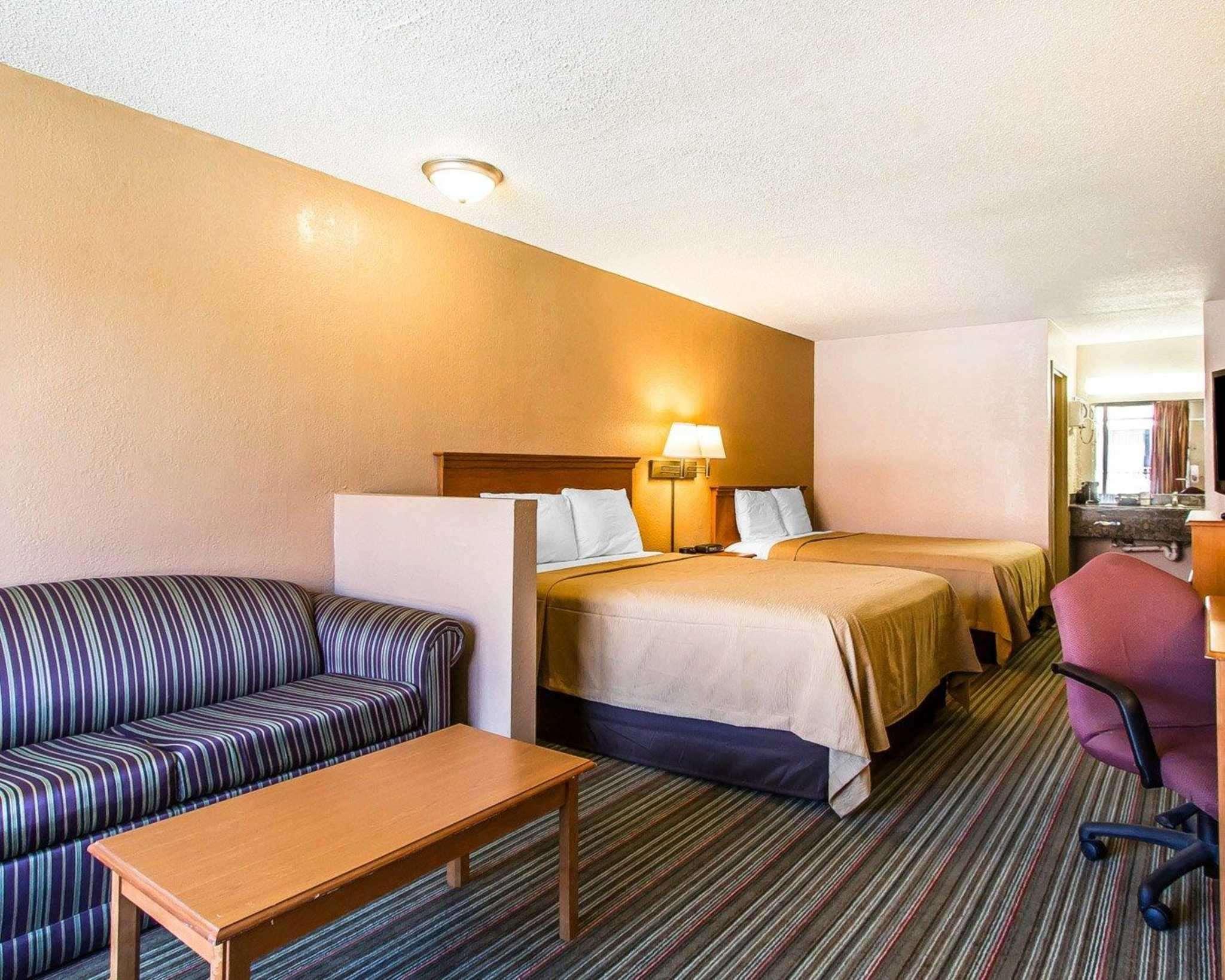 Econo Lodge Inn & Suites Near Bricktown Oklahoma City Buitenkant foto