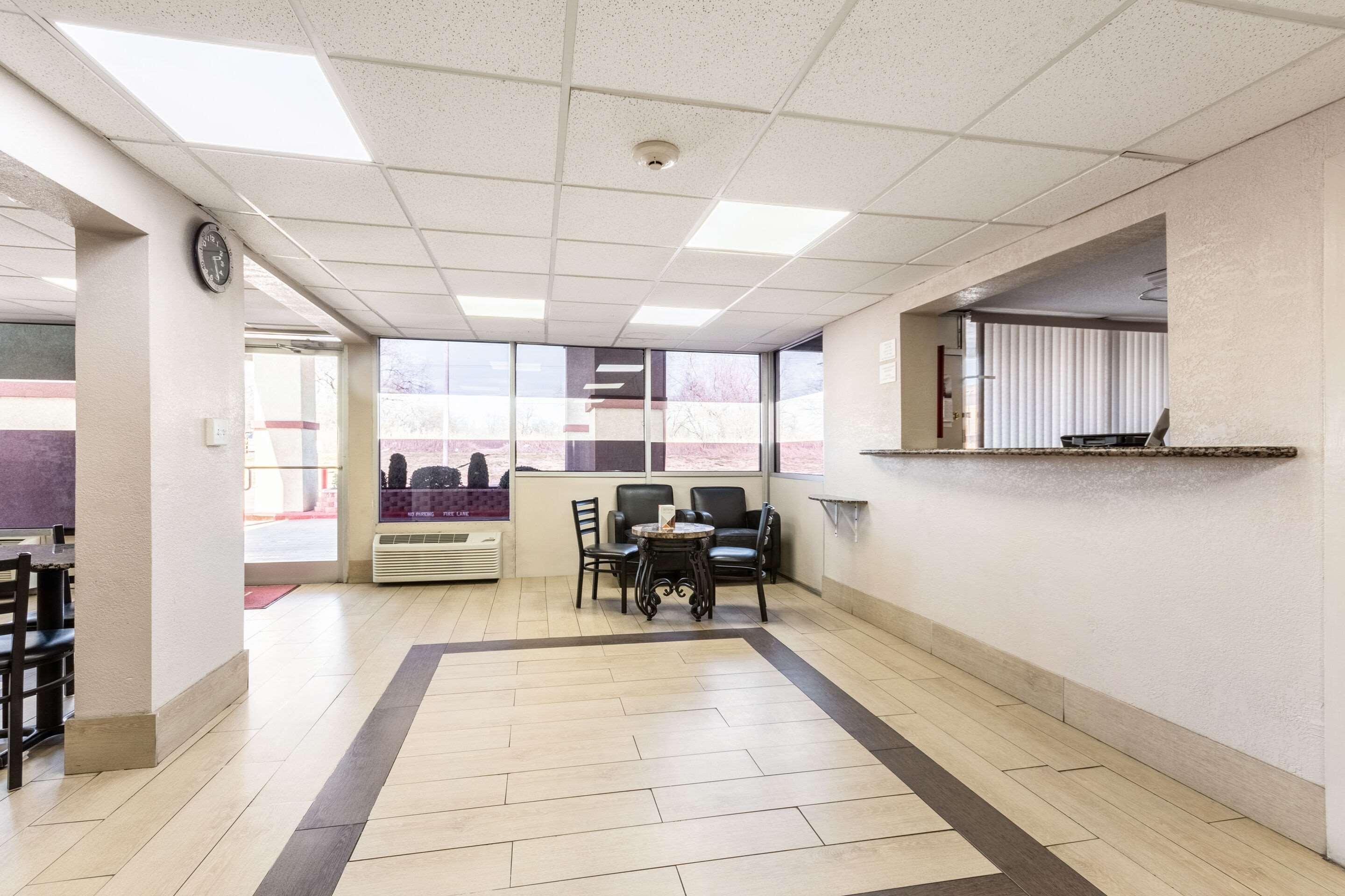 Econo Lodge Inn & Suites Near Bricktown Oklahoma City Buitenkant foto