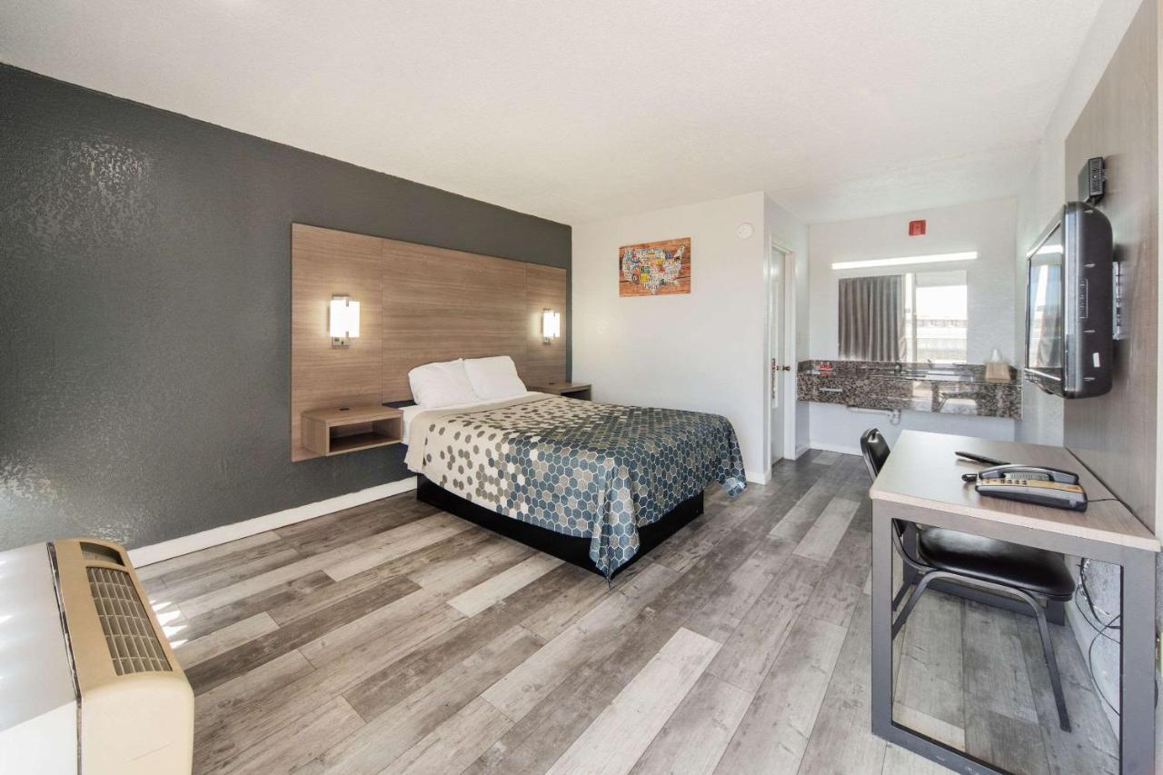 Econo Lodge Inn & Suites Near Bricktown Oklahoma City Buitenkant foto